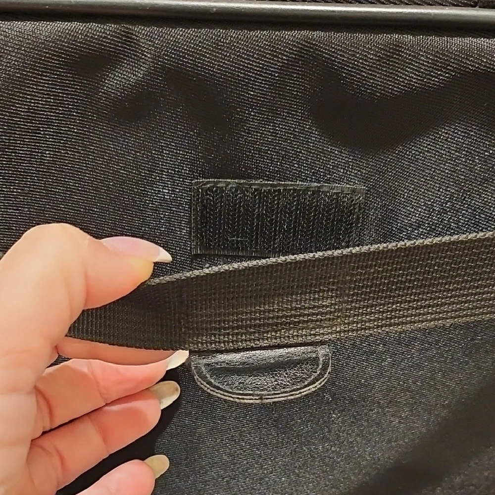 Foray Black and Silver/Gray Laptop Bag with Sporty Design